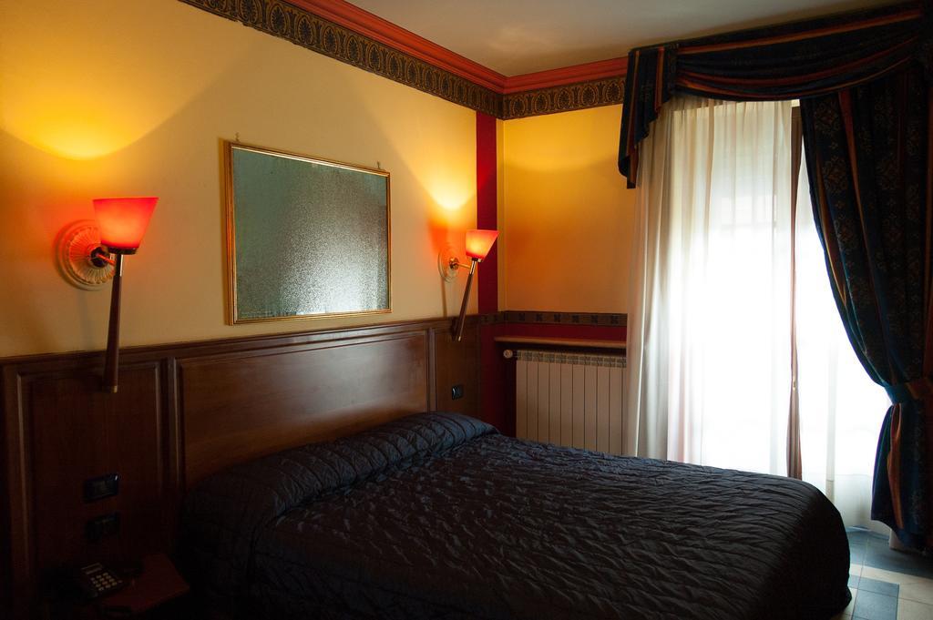Hotel Giulio Cesare Турин Екстер'єр фото